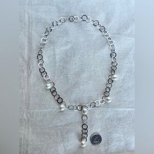 Silver and pearl necklace